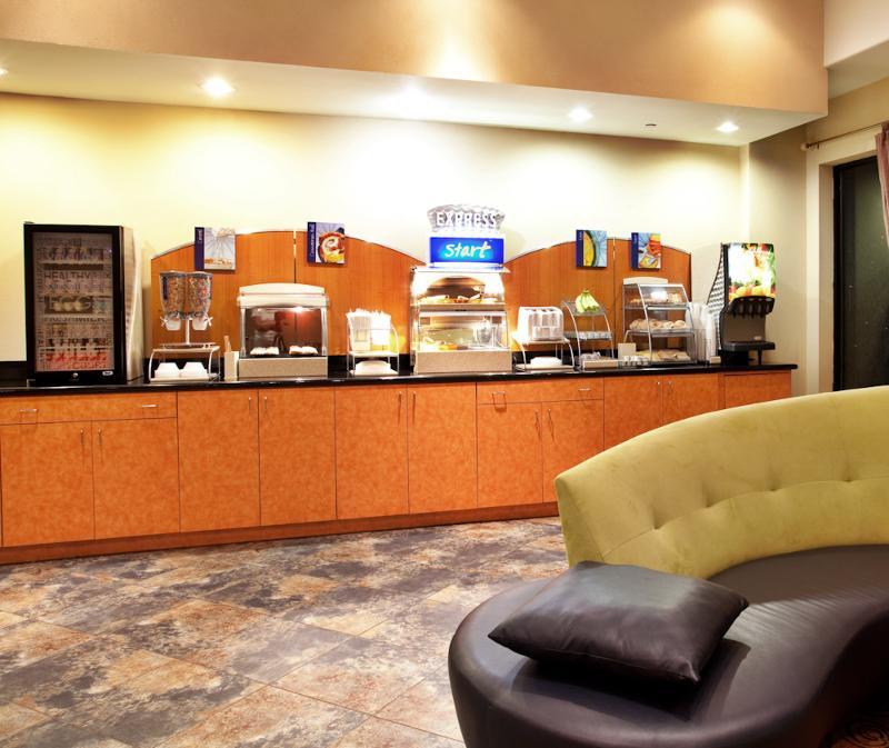 Holiday Inn Express Hotel & Suites La Place By Ihg Dış mekan fotoğraf